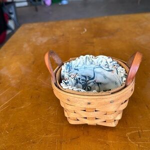 LONGABERGER basket with leather handles. Absolutely adorable small basket.​​